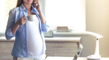 الكافيين للحامل في الشهور الأولى فوائده وأضراره 