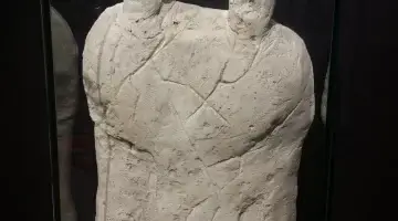 تماثيل عين غزال أقدم تماثيل بشرية في العالم